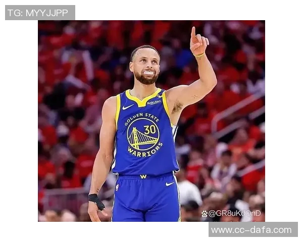 库里称霍福德出场助力球队最近胜利中发挥关键作用