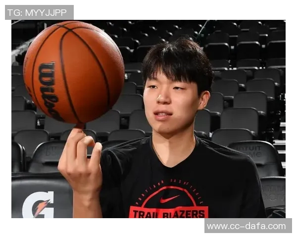 杨瀚森成为球迷唯一兴奋点明天球队或将让罗威休息调整